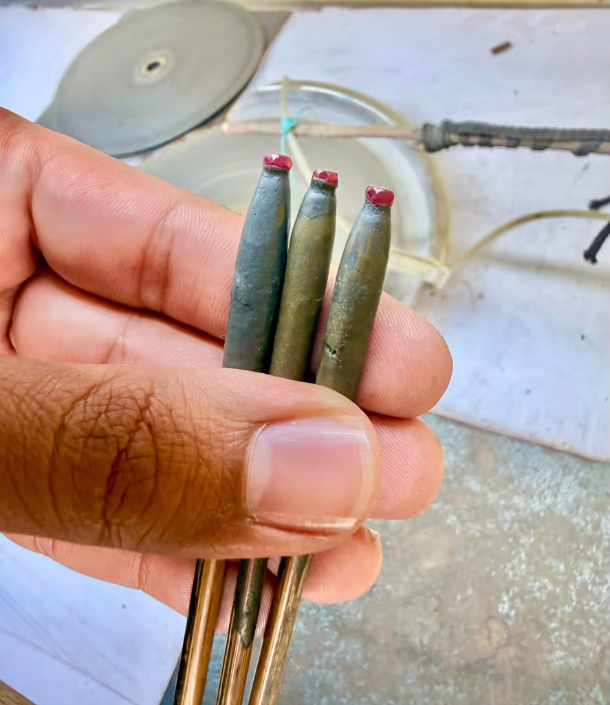 Jaipur Private Tour - Gem Cutting & Polishing Workshop