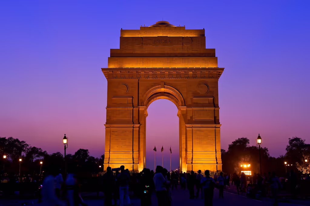 Khajuraho Private Tour - India Gate Night view