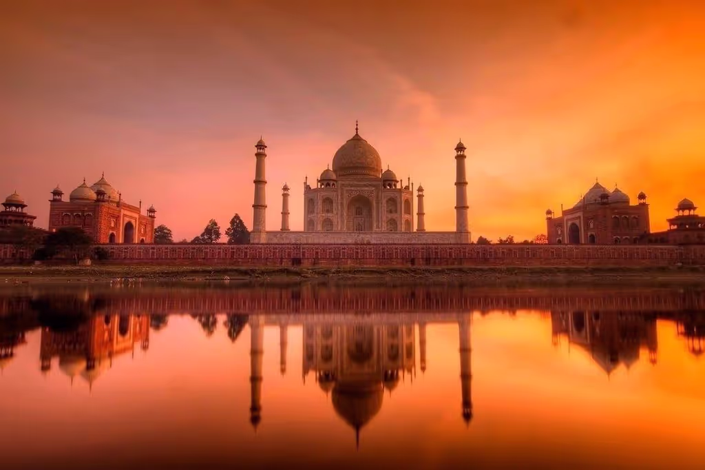 Khajuraho Private Tour - Evening view Taj