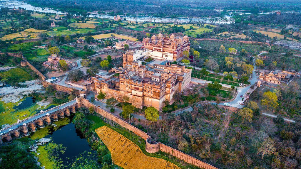 Khajuraho Private Tour - Orchha