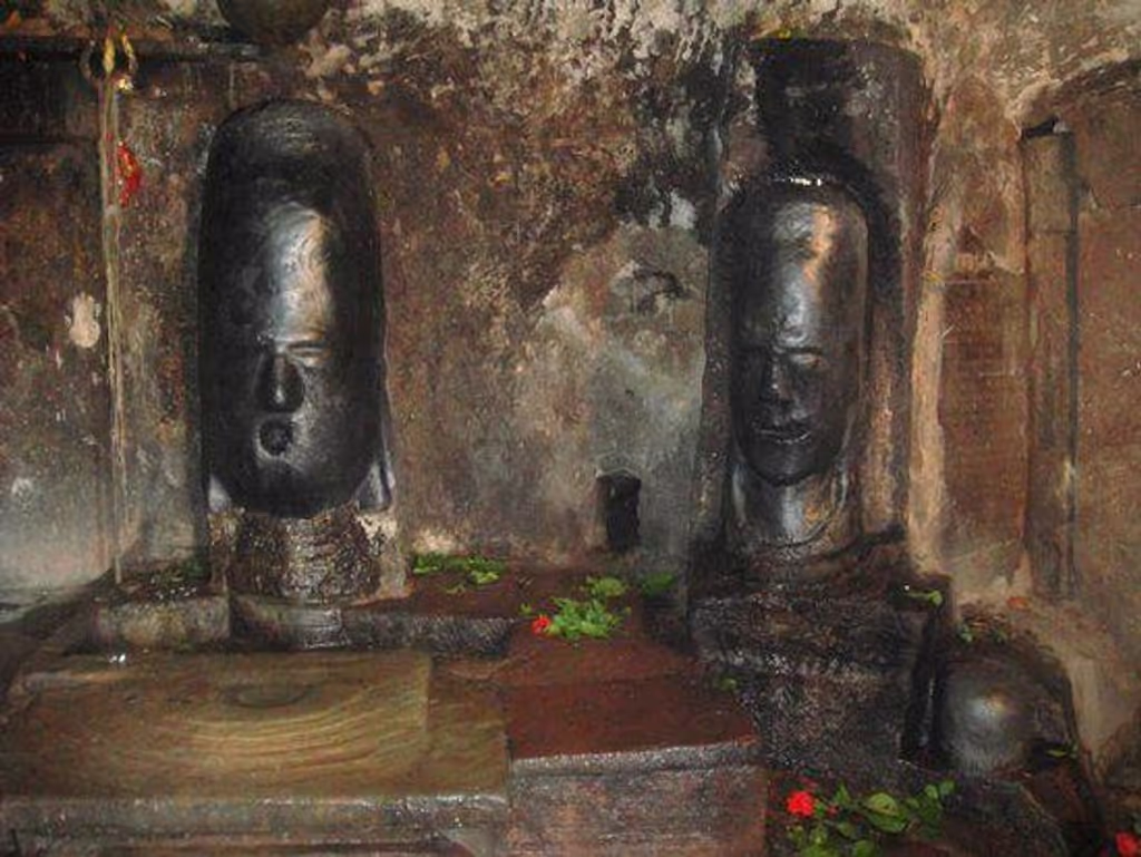 Khajuraho Private Tour - Neelkanth Temple