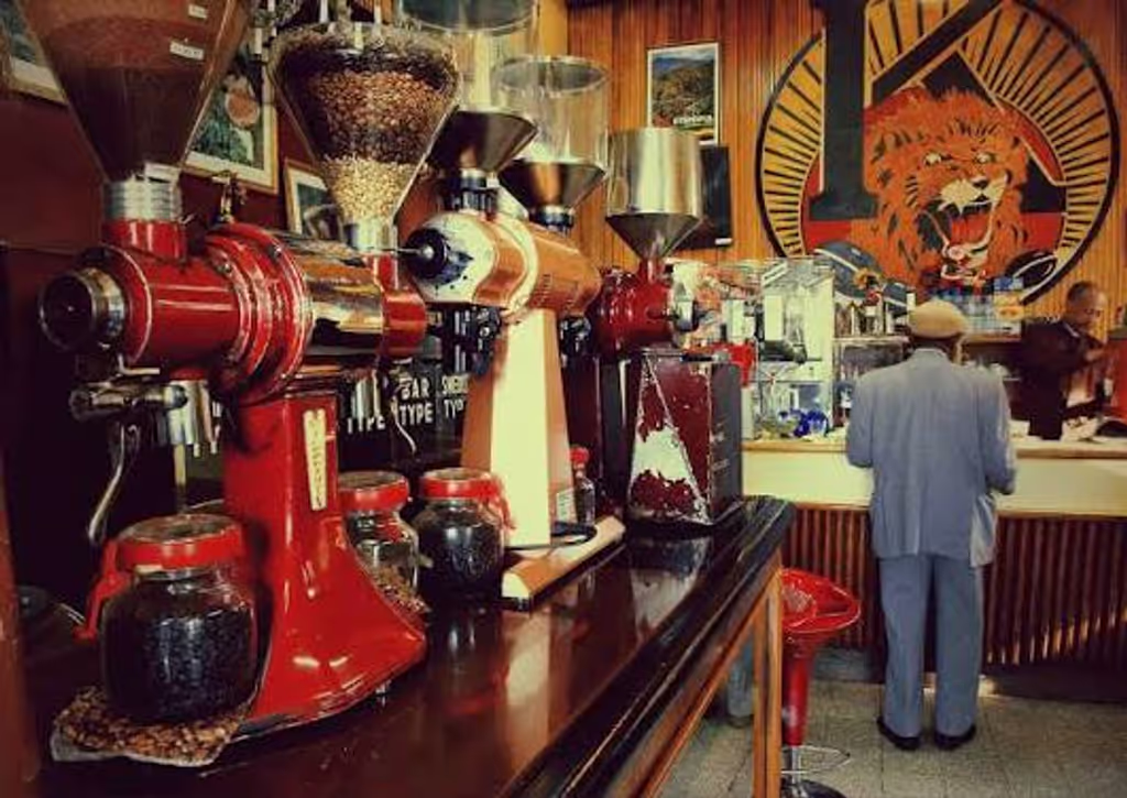 Addis Ababa Private Tour - Tomoca Coffee