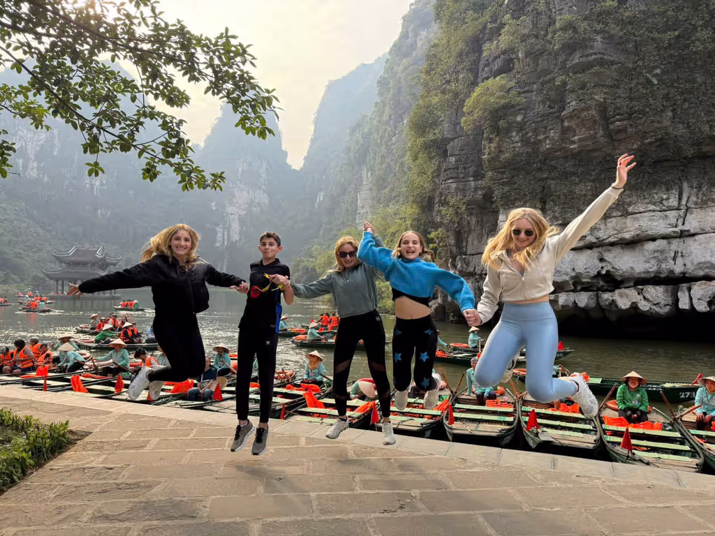 Hanoi Private Tour - Trang An