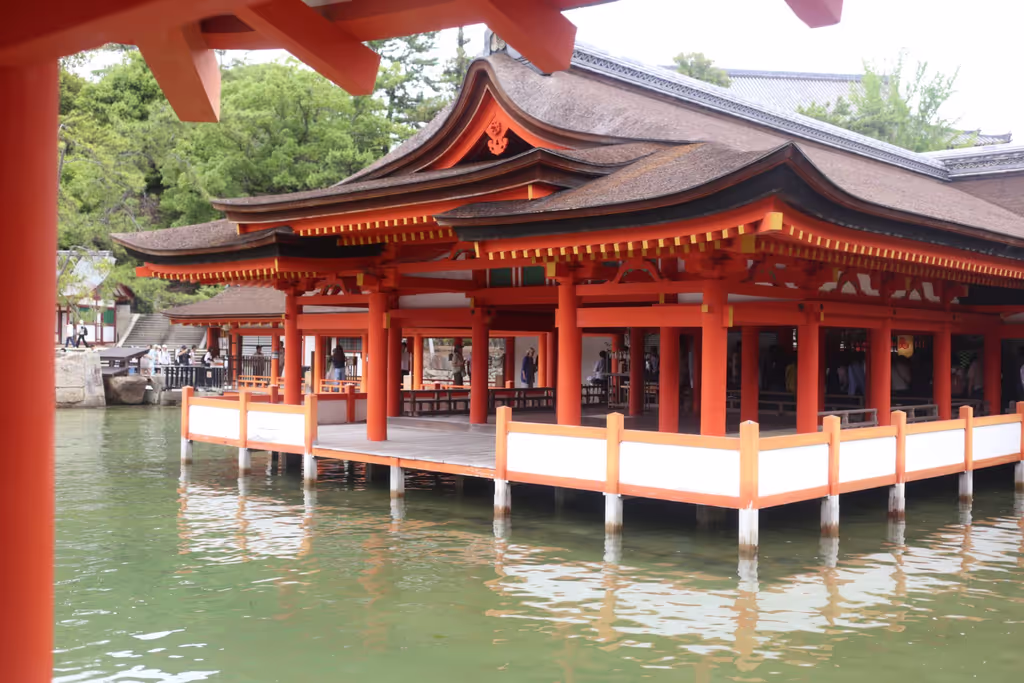 Hiroshima Private Tour - Itsukushima shrine