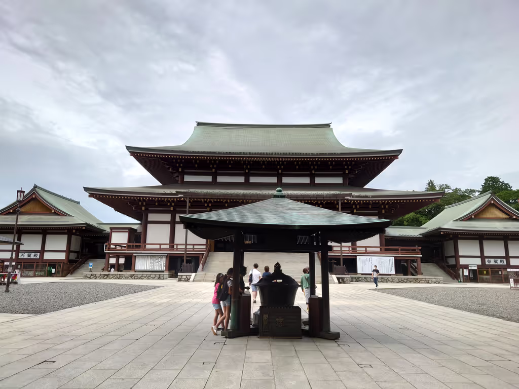 Narita Private Tour - Main Hall of Shinshoji Temple