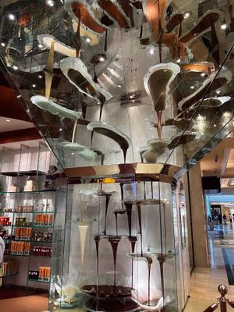 Las Vegas Private Tour - Bellagio Chocolate Fountain