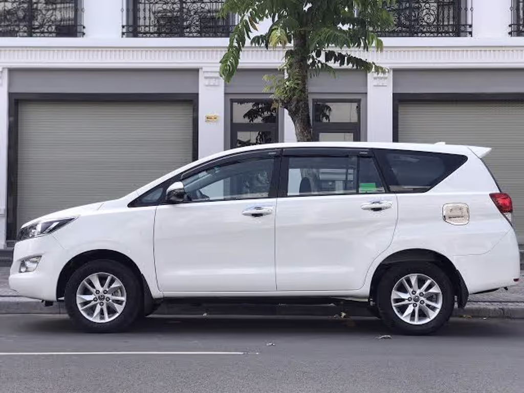 Hanoi Private Tour - Tourist car