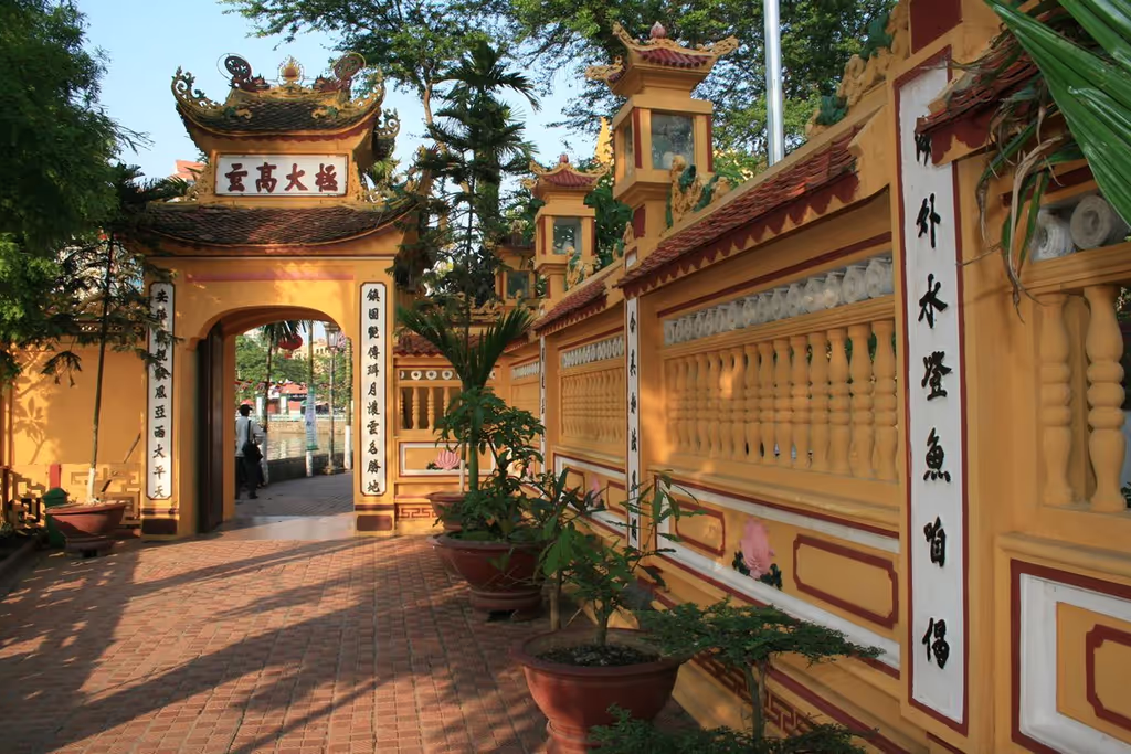 Hanoi Private Tour - Tran Quoc Pagoda