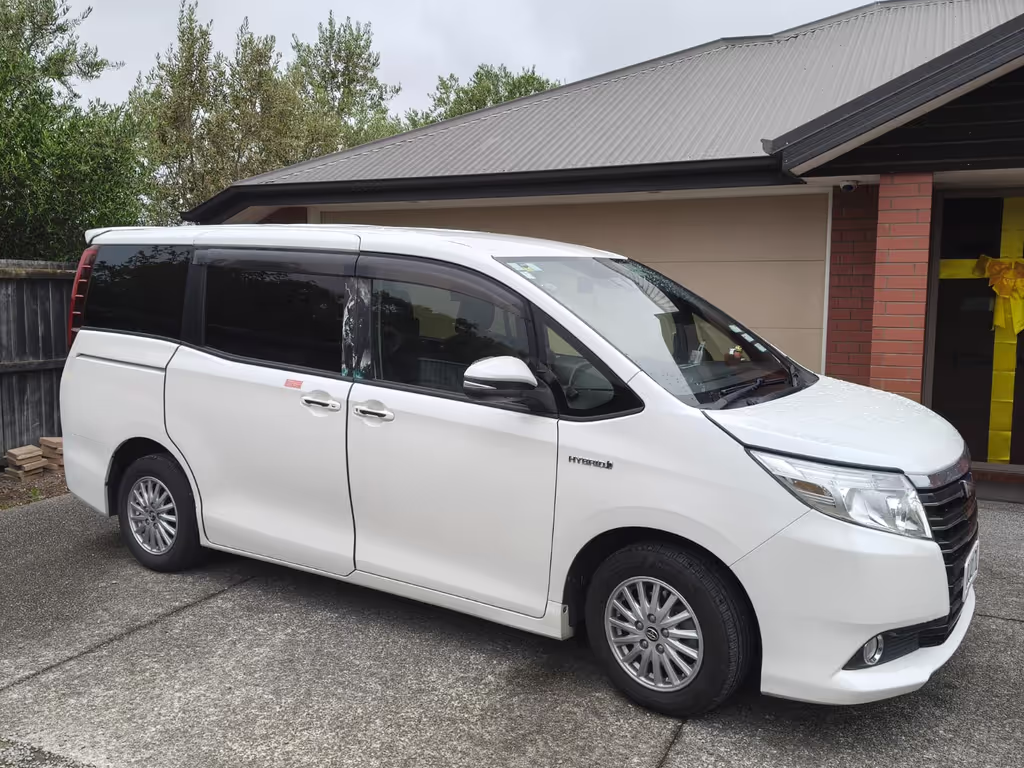 Christchurch Private Tour - toyota voxy