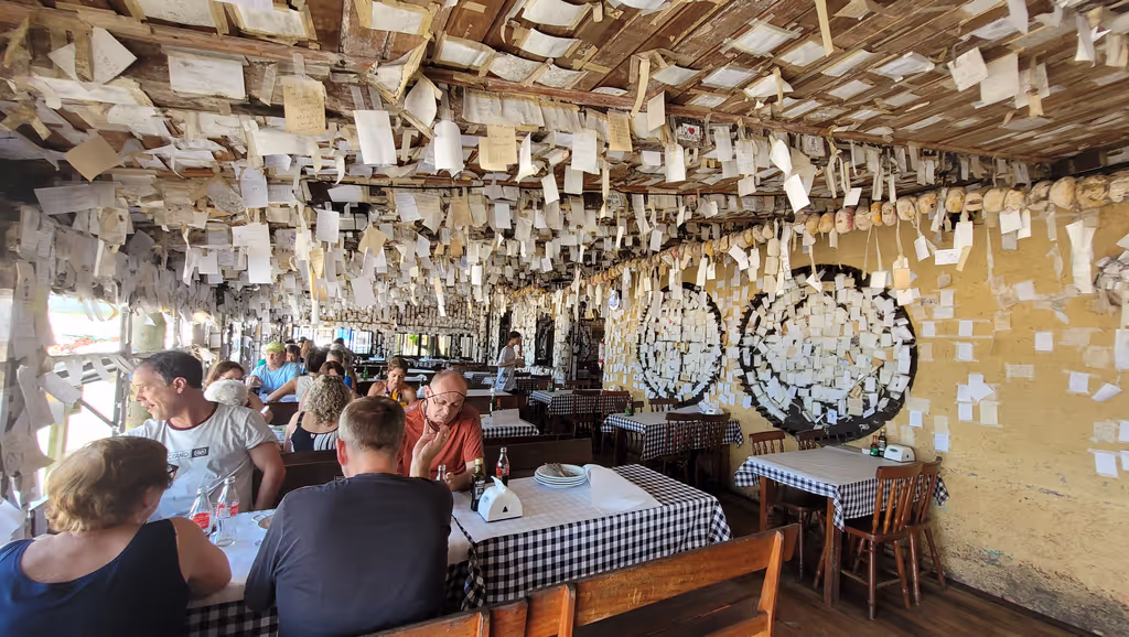 Florianopolis Private Tour - Bar do Arante and its famous handnotes