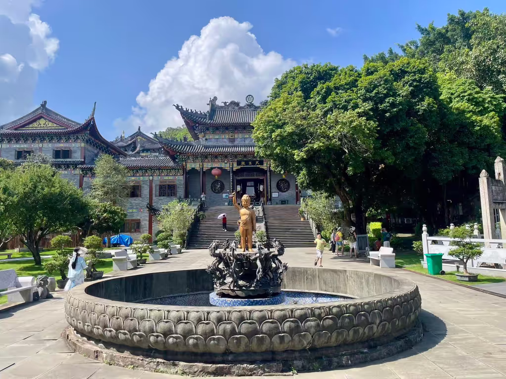 Shenzhen Private Tour - Dongshan Temple