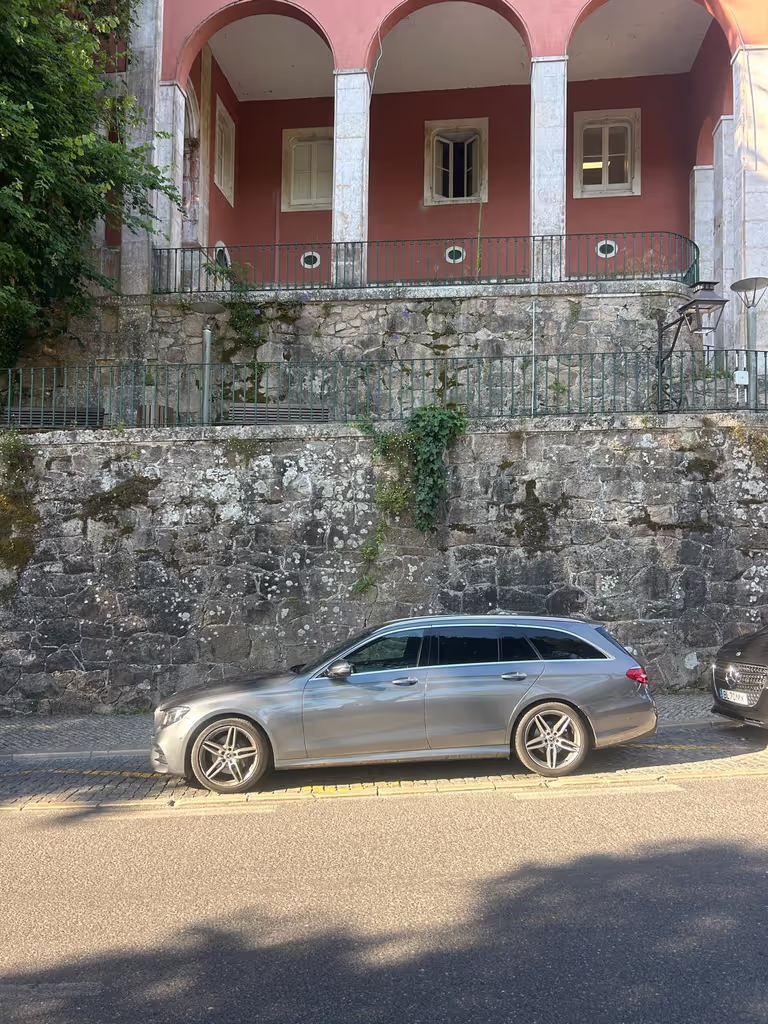 Lisbon Private Tour - Luxury Transportation