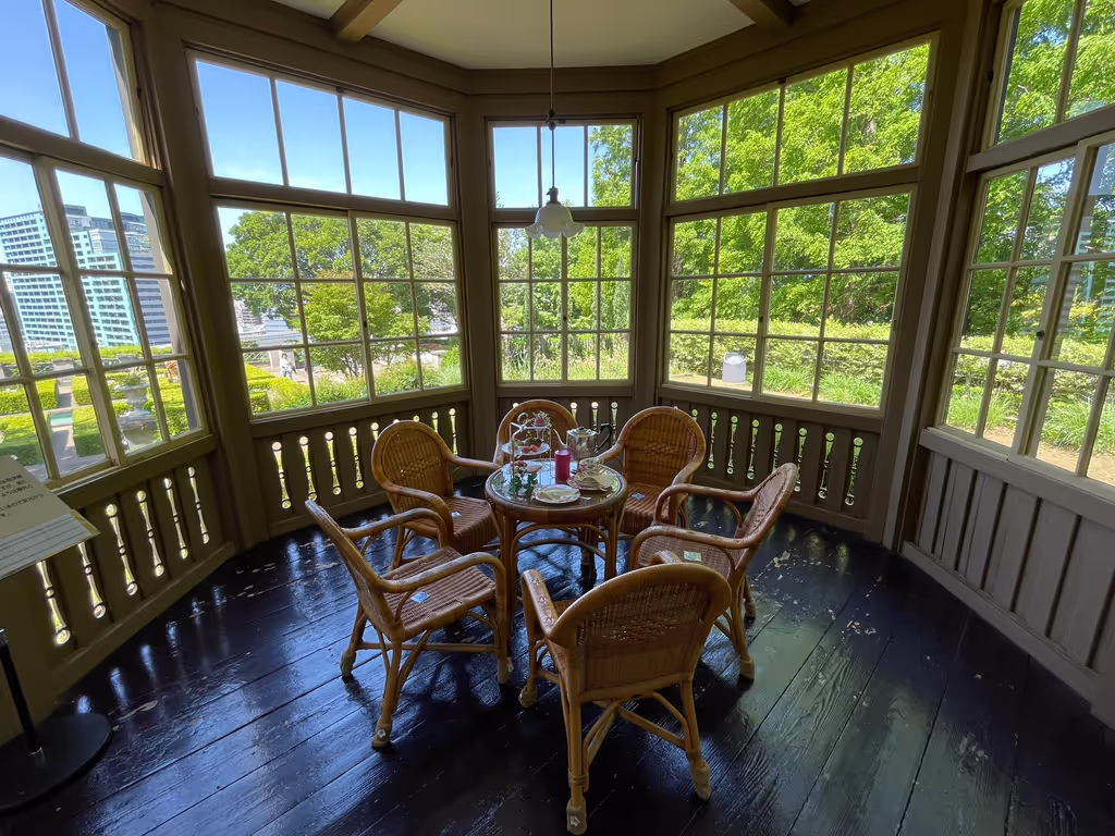Yokohama Private Tour - Table in the Home of a Diplomat