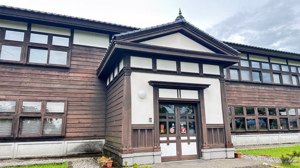 Toyama Private Tour - Tonami Sankyo-son museum
