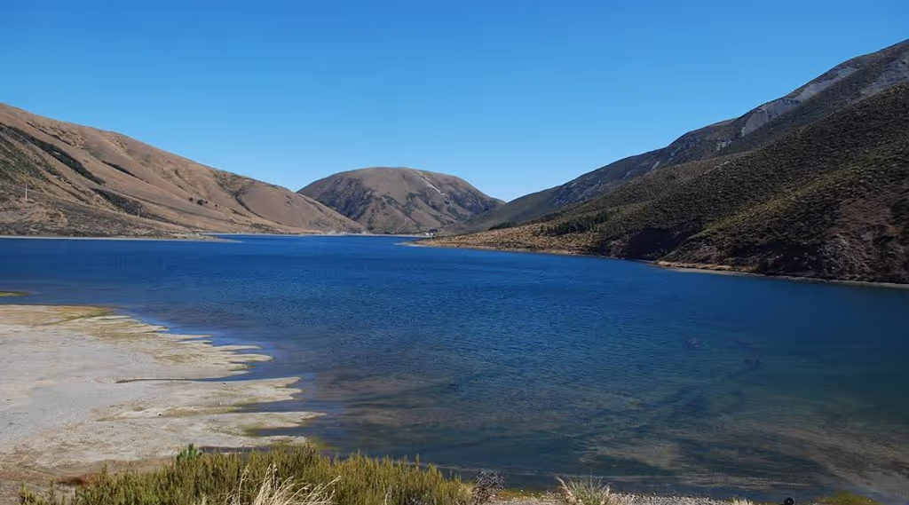 Christchurch Private Tour - Lake Lyndon