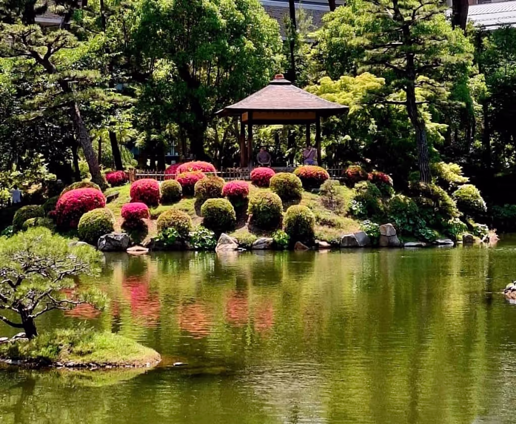 Hiroshima Private Tour - Shukkeien Garden