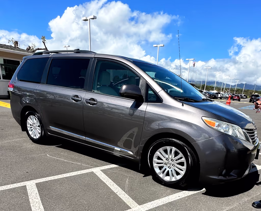 Honolulu Private Tour - Transportation vehicle