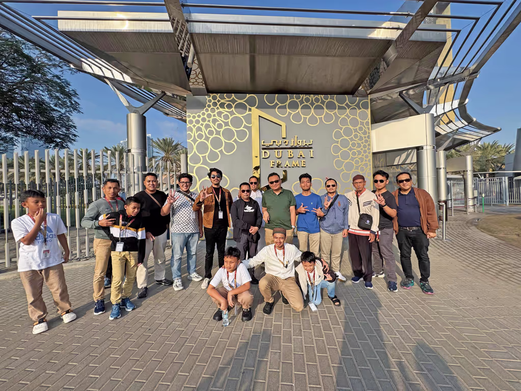 Abu Dhabi Private Tour - Dubai Frame