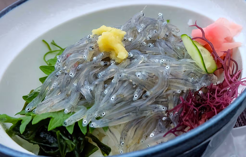 Kamakura Private Tour - Uomi-tei restaurant in Enoshima