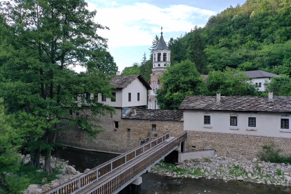 Veliko Turnovo Private Tour - Dryanovo Monastery