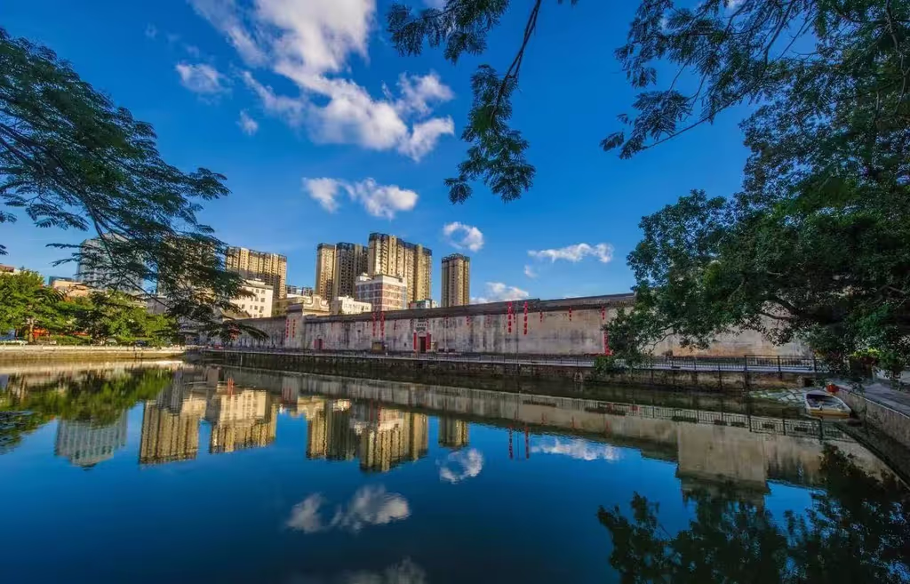 Shenzhen Private Tour - Crane Lake Hakka Residence