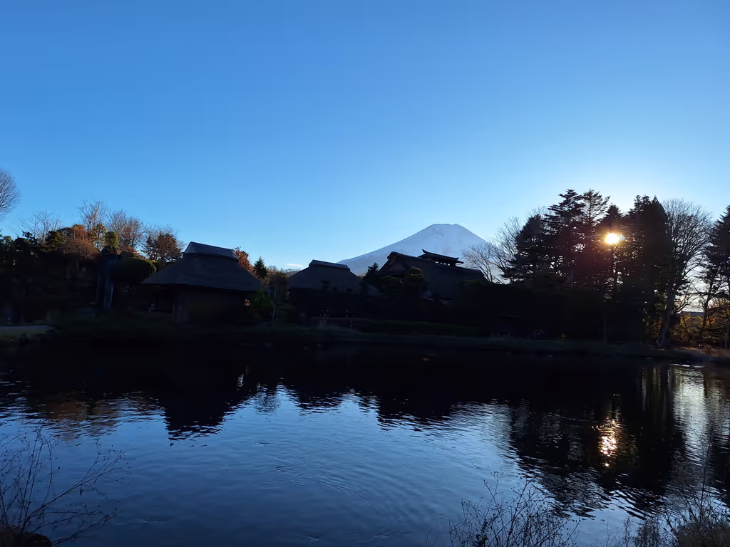 Yamanashi Private Tour - Oshino Hakkai Pond with Mount Fuji
