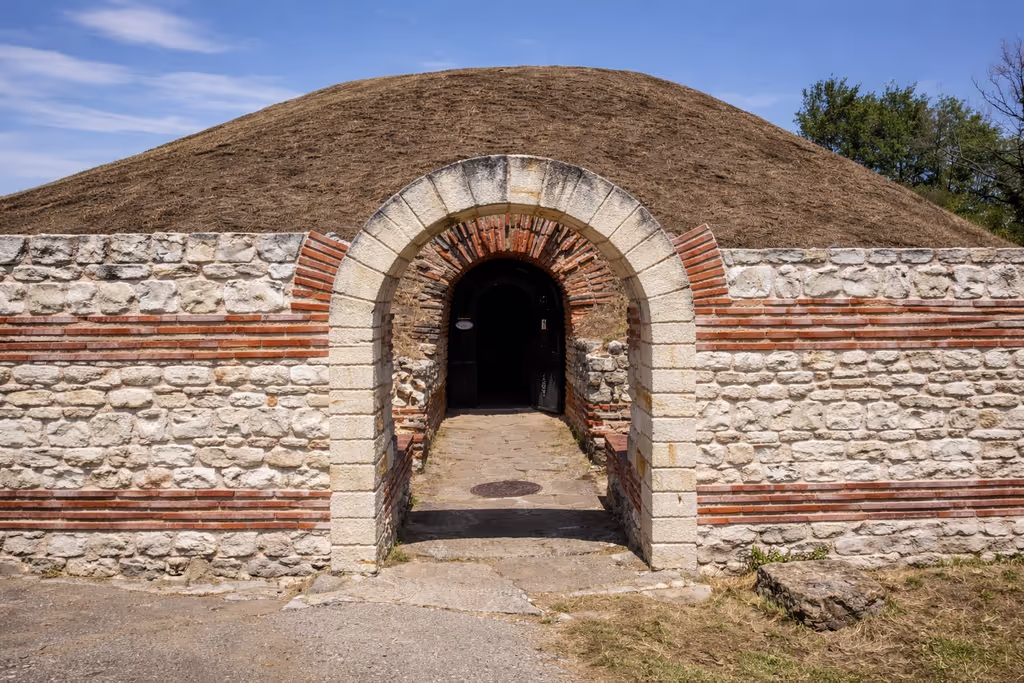 Veliko Turnovo Private Tour - Pomorie Thracian Tumulus