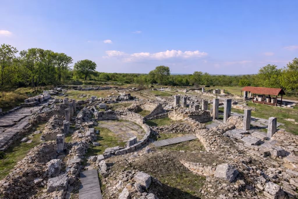 Veliko Turnovo Private Tour - Nicopolis ad Istrum