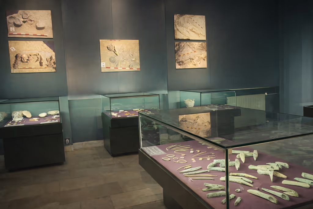 Veliko Turnovo Private Tour - Archeological Museum