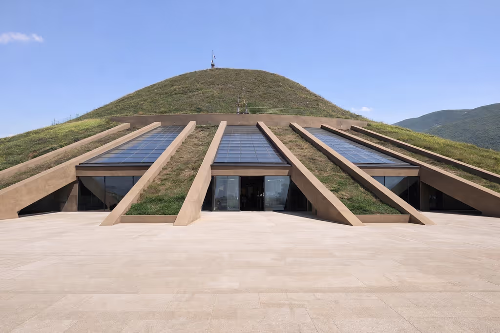 Veliko Turnovo Private Tour - Ostrusha Thracian Complex