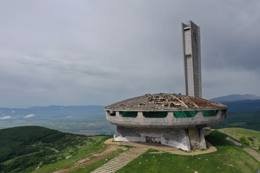Veliko Turnovo Private Tour - Buzludzha Monument