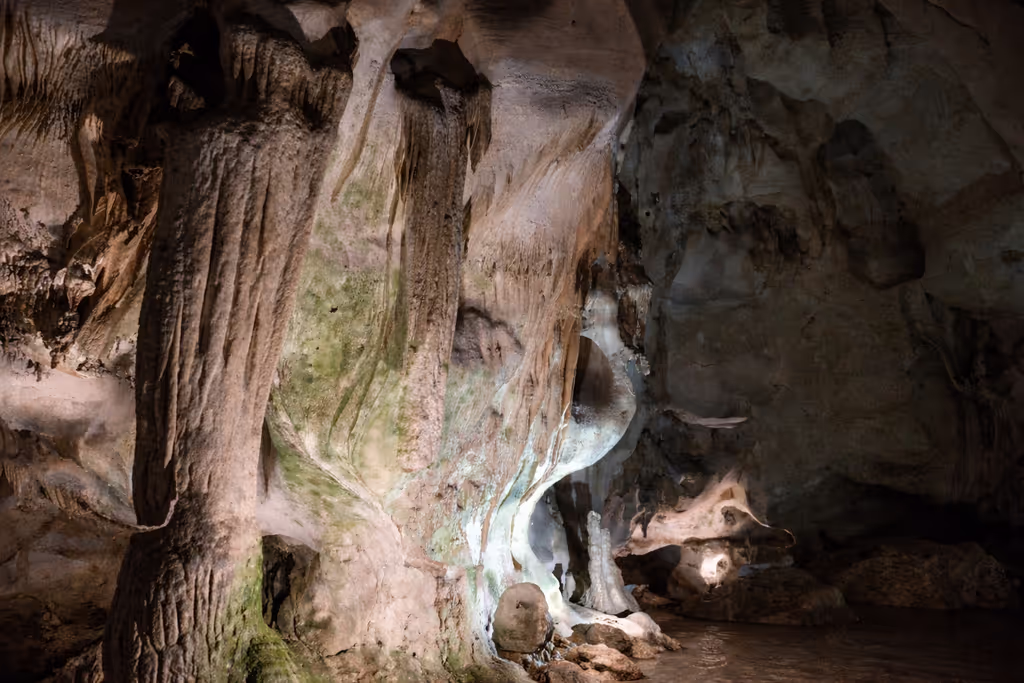 Veliko Turnovo Private Tour - Orlova Chuka Cave