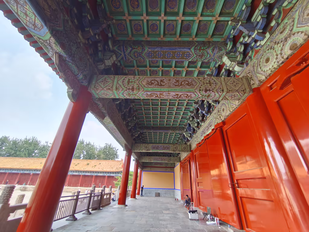 Beijing Private Tour - Decorative paintings on beams and ceilings