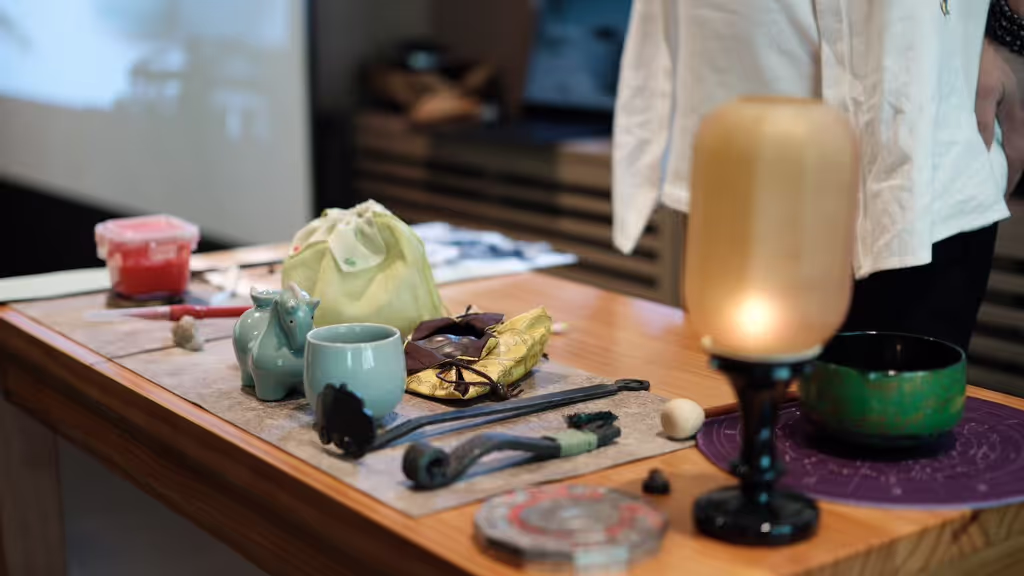 Beijing Private Tour - porcelain appreciation