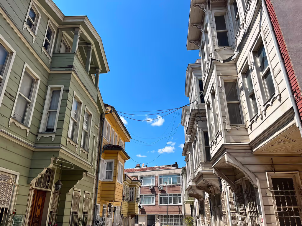Istanbul Private Tour - Traditional houses