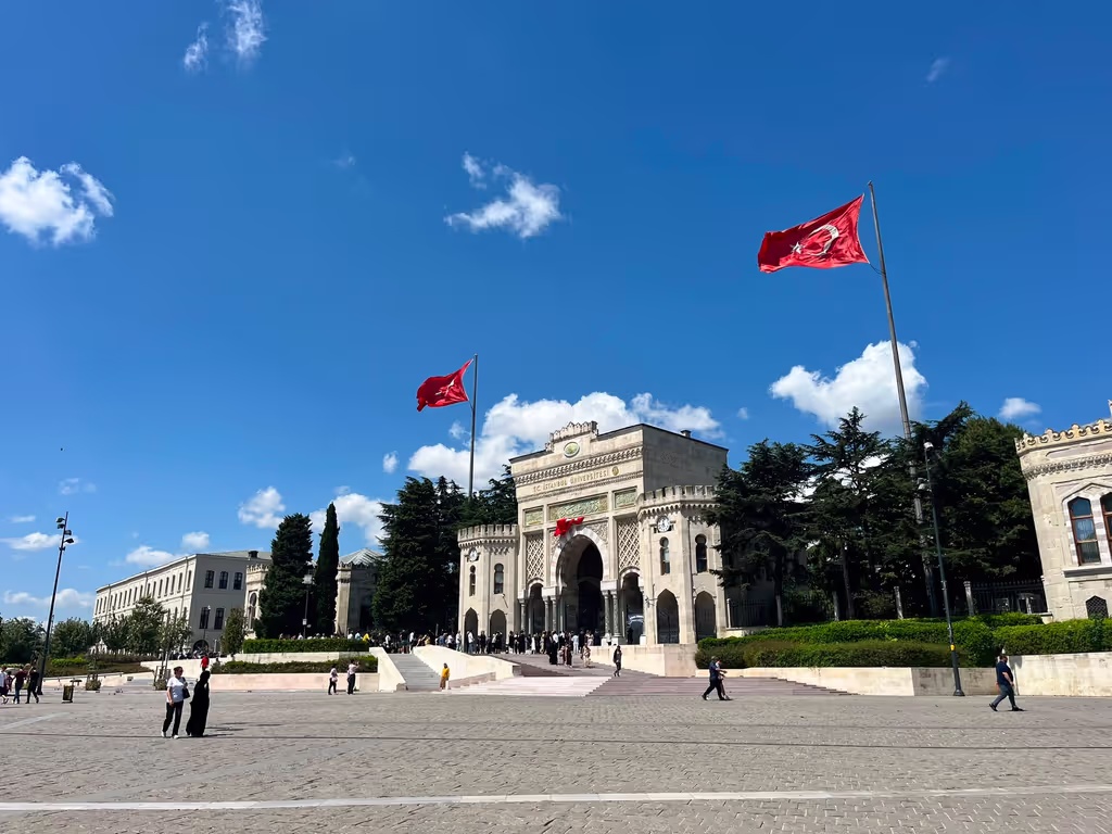 Istanbul Private Tour - Monumental gate of Istanbul University