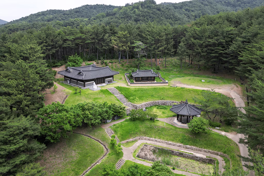 North Gyeongsang Private Tour - 