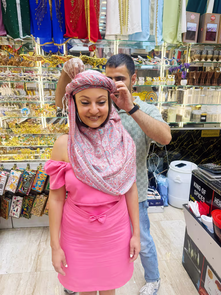 Abu Dhabi Private Tour - Trdaitional Souk Abu Dhabi