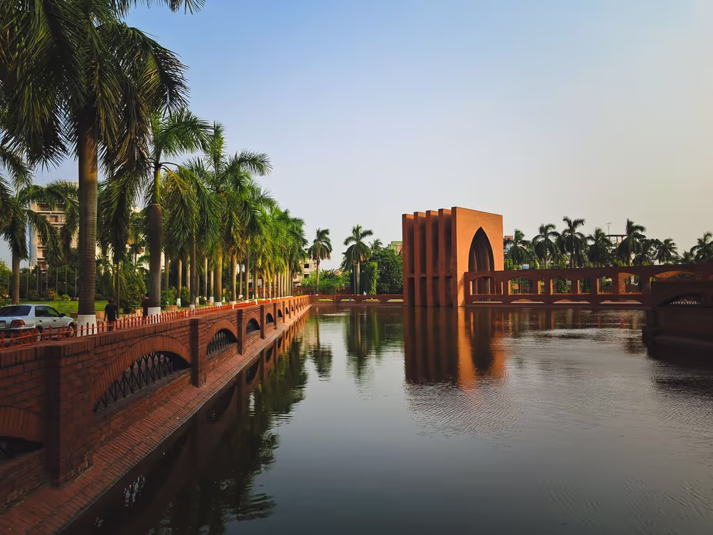 Dhaka Private Tour - Chandrima Udyan (Public Park)
