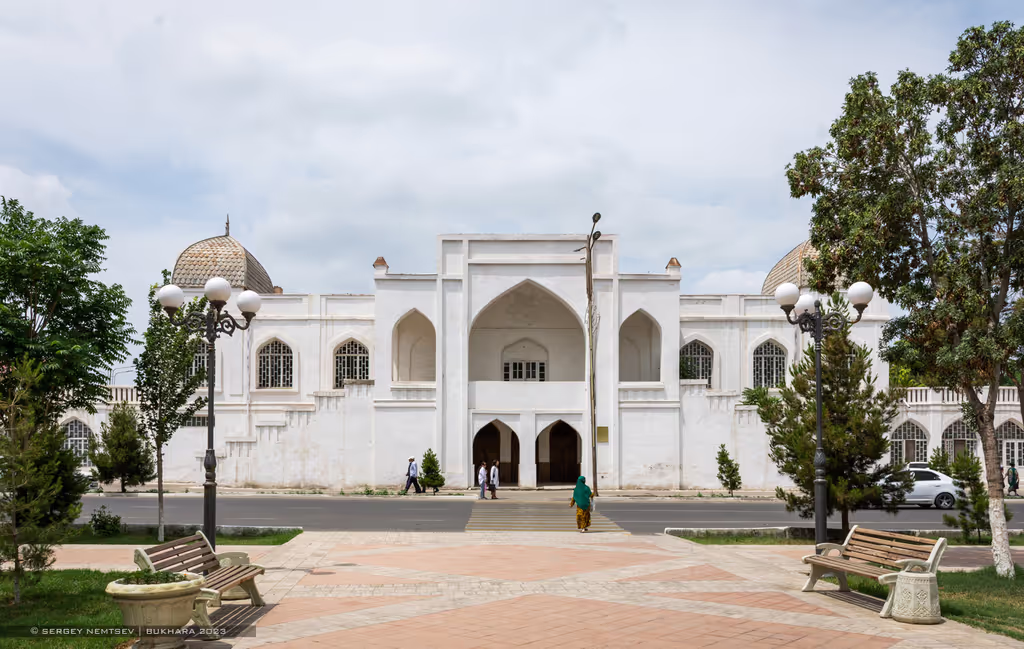 Bukhara Private Tour - Sadriddin Ayniy theatre