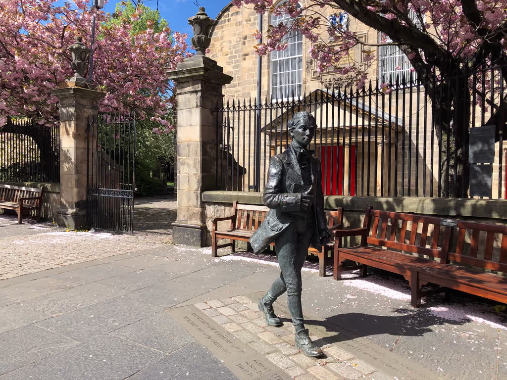 Edinburgh Private Tour - Robert Ferguson statue