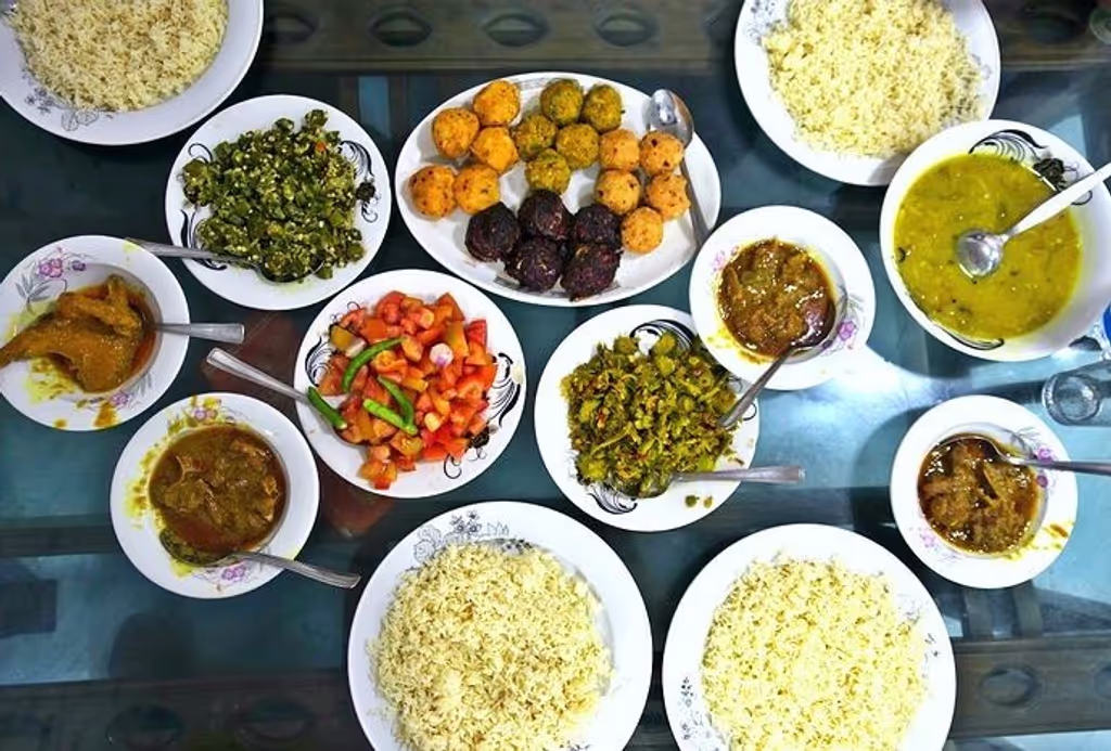 Dhaka Private Tour - Authentic Bangladeshi Lunch