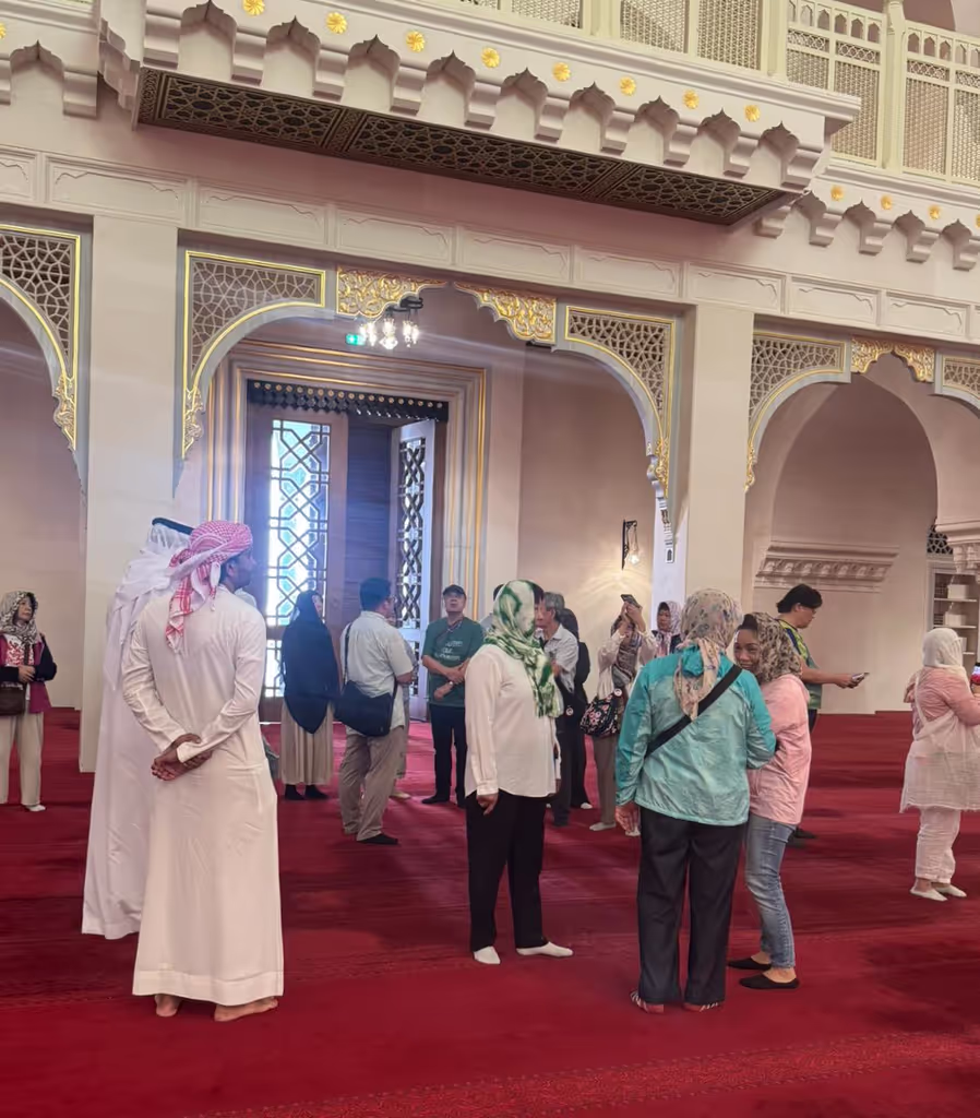 Sharjah Private Tour - Sharjah Grand Mosque