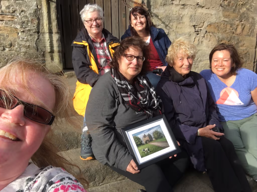 Edinburgh Private Tour - Selfie on the steps of Lallybroch