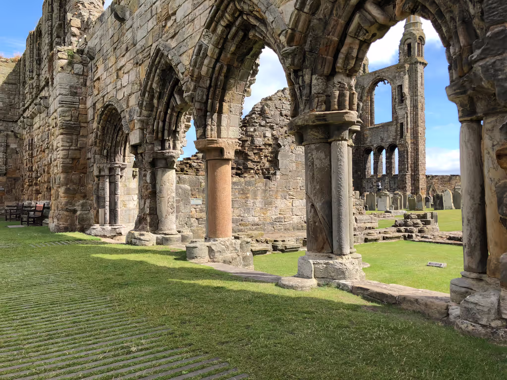 Edinburgh Private Tour - St Andrews Cathedral