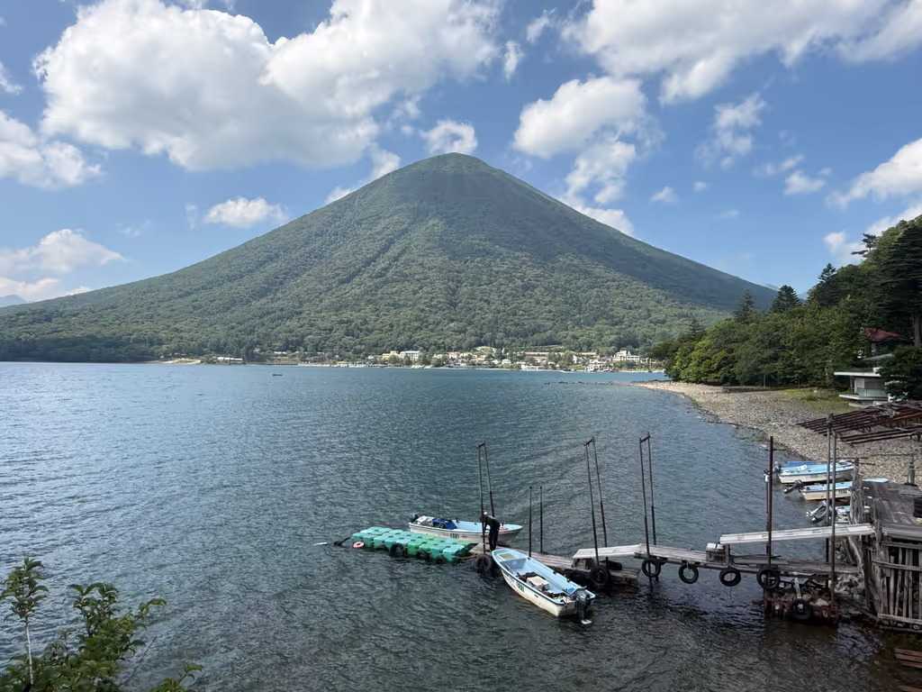 Tokyo Private Tour - Lake Chuzenji and Mt. Nantai