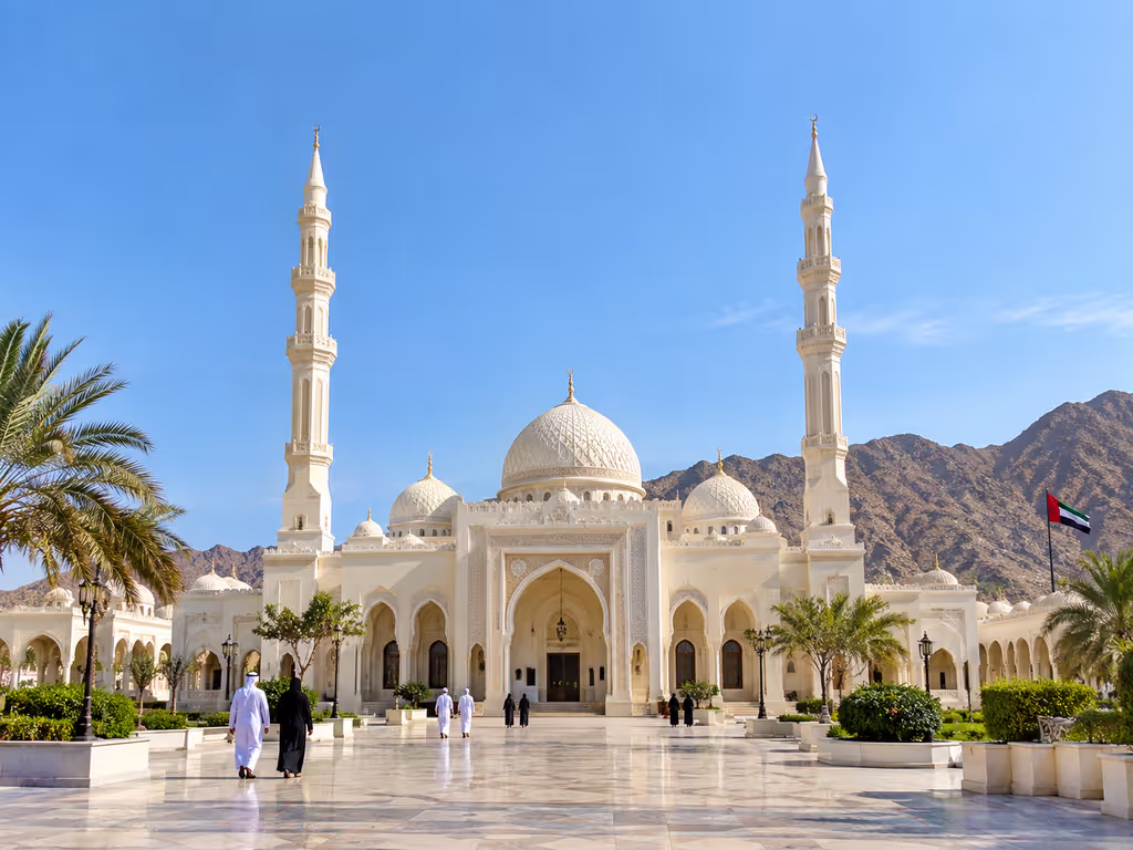 Fujairah Private Tour - Fujairah Sheikh Zayed Mosque