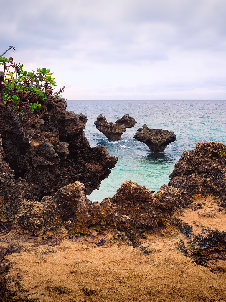 Okinawa Main Island Private Tour - Kouri island heart shaped rock