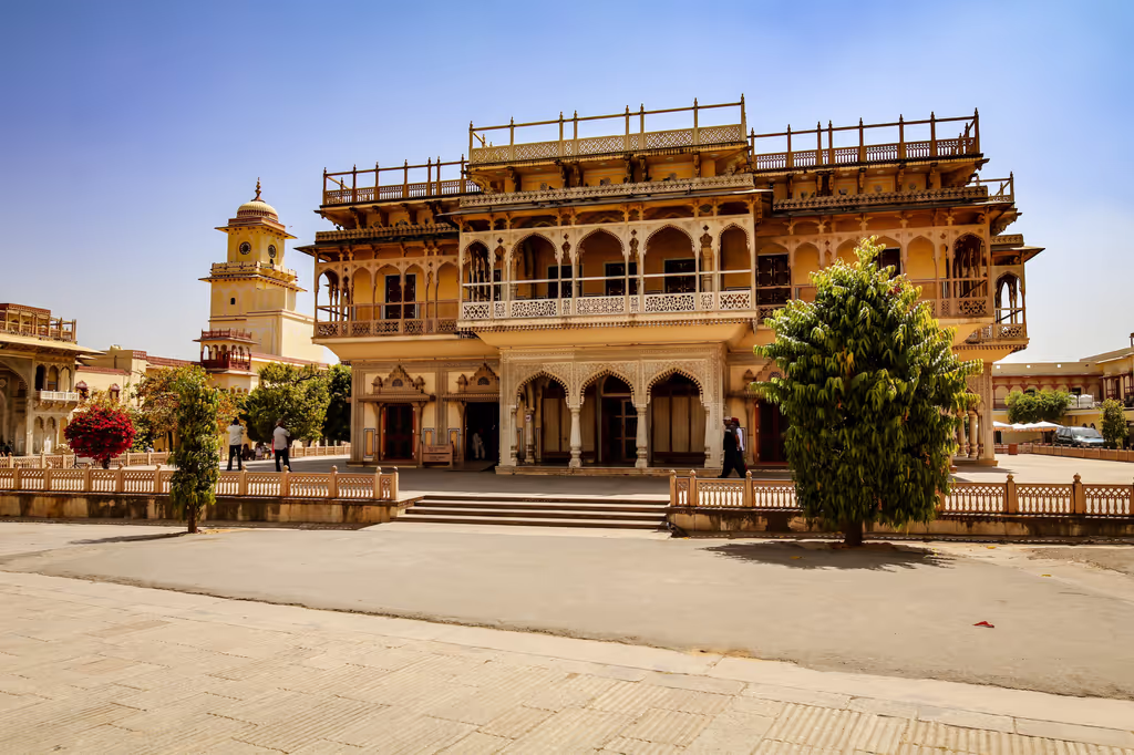 Jaipur Private Tour - City Palace Jaipur’s royal heritage