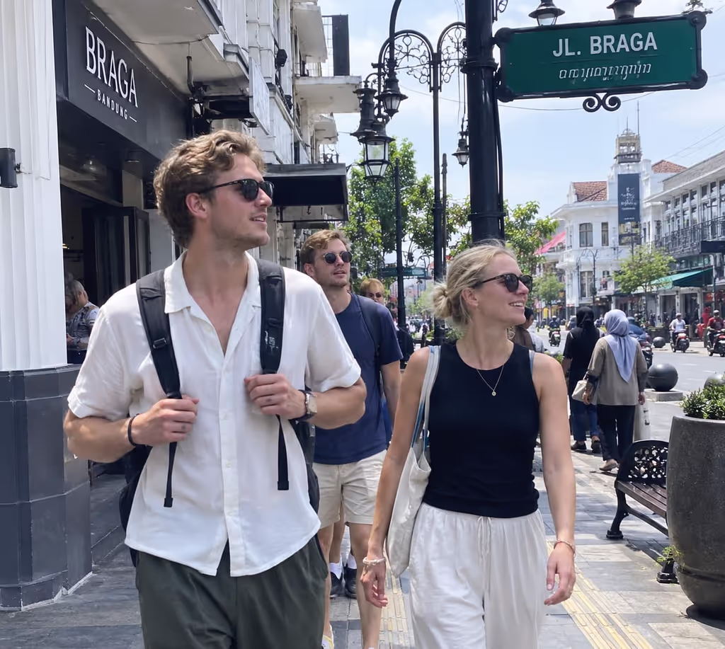 Bandung Private Tour - Braga Street